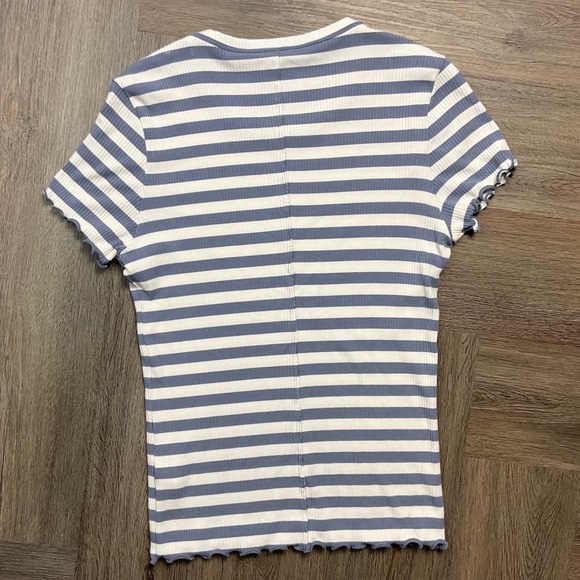 PAIGE Senne Tee Womens Medium Blue Ivory Striped Ribbed Lettuce Hem Top Preppy - Picture 2 of 9